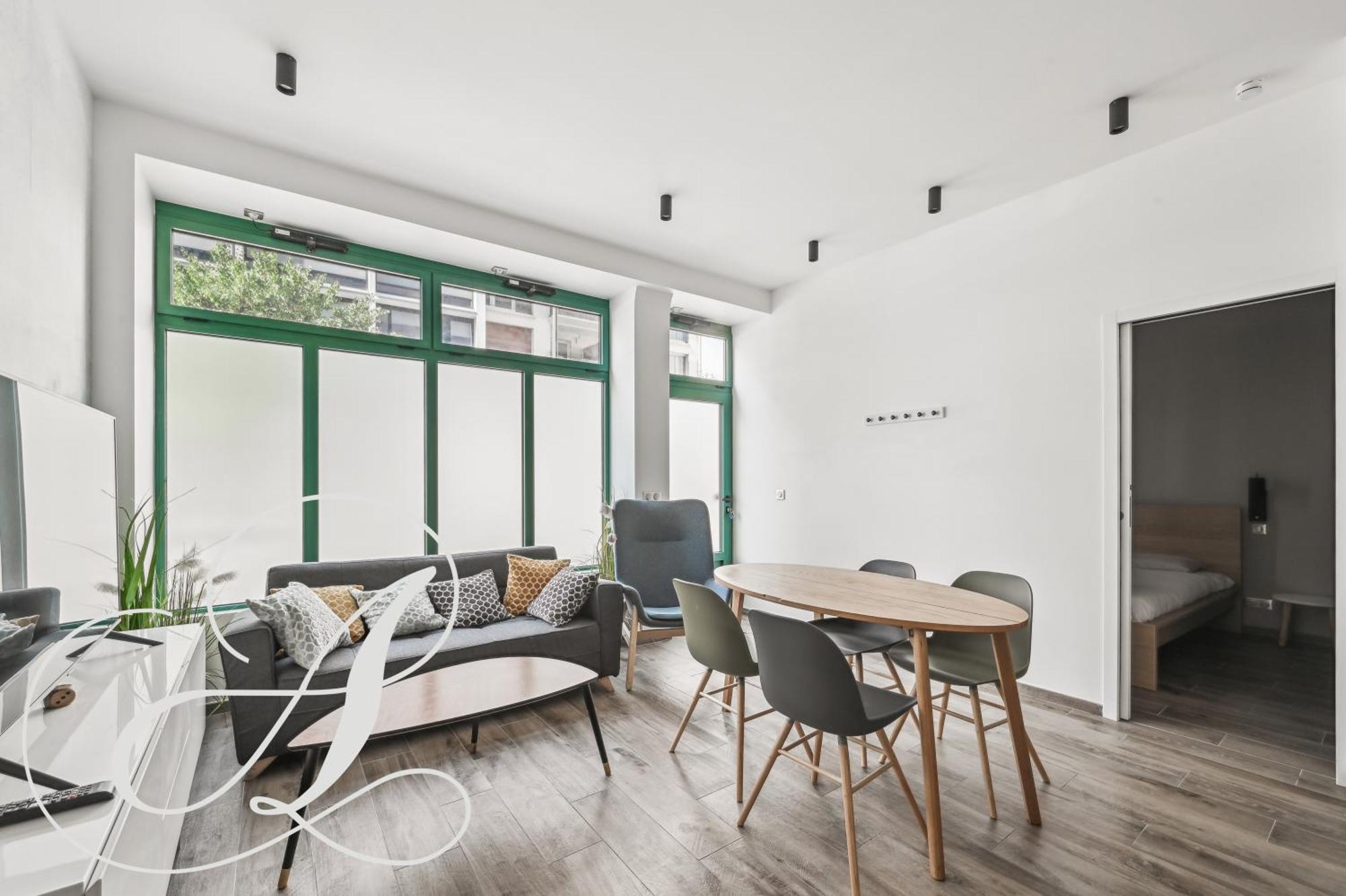 Oasis, Superbe 3 A 15eme Apartment Paris